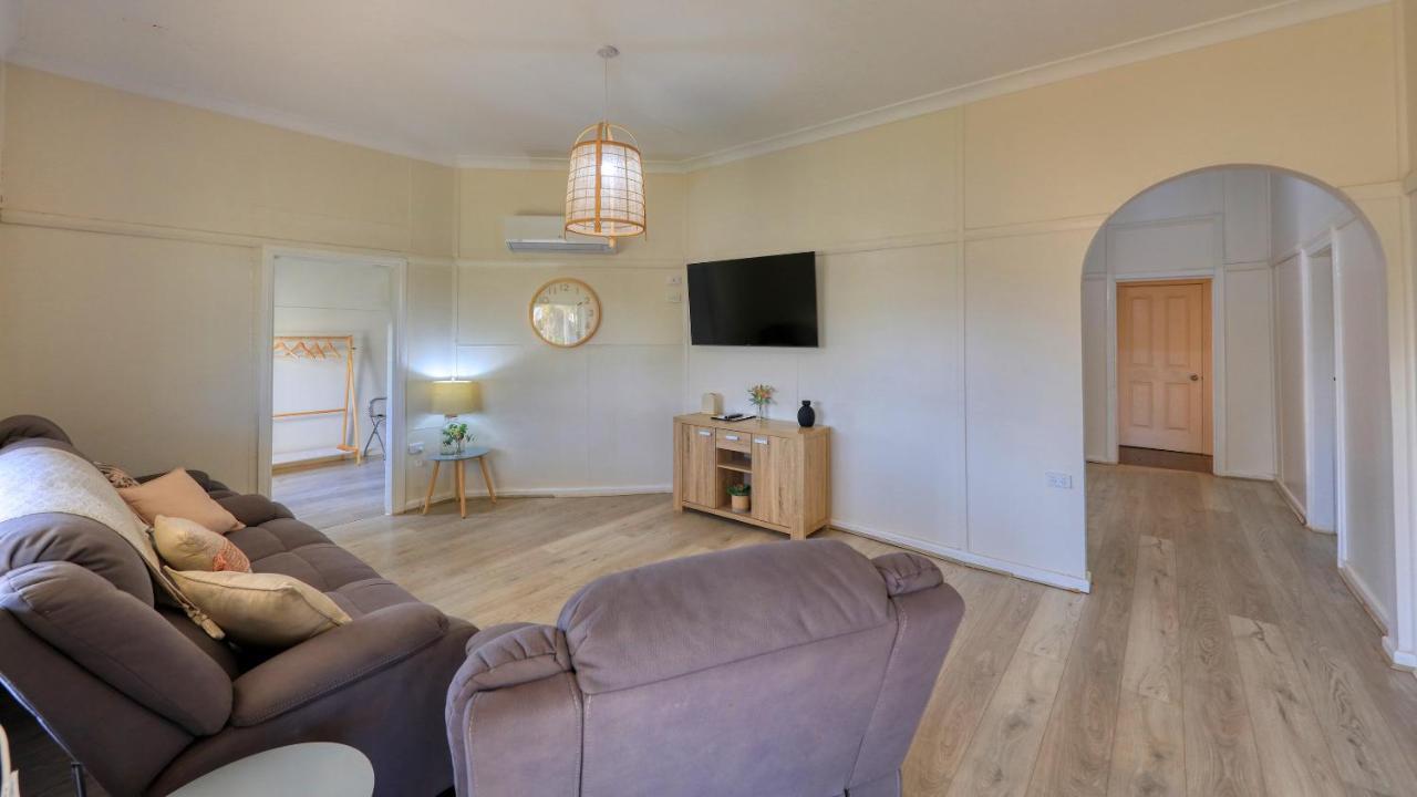 Castlereagh Lodge Motel Coonamble Esterno foto