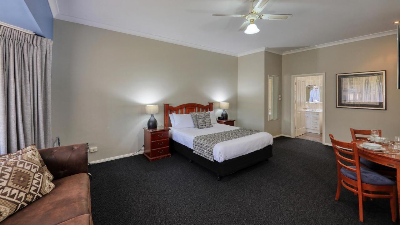 Castlereagh Lodge Motel Coonamble Esterno foto