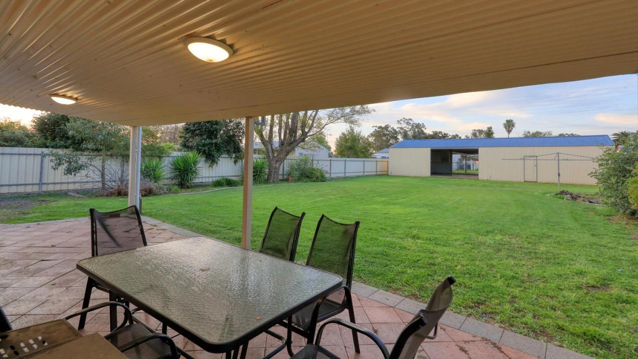 Castlereagh Lodge Motel Coonamble Esterno foto
